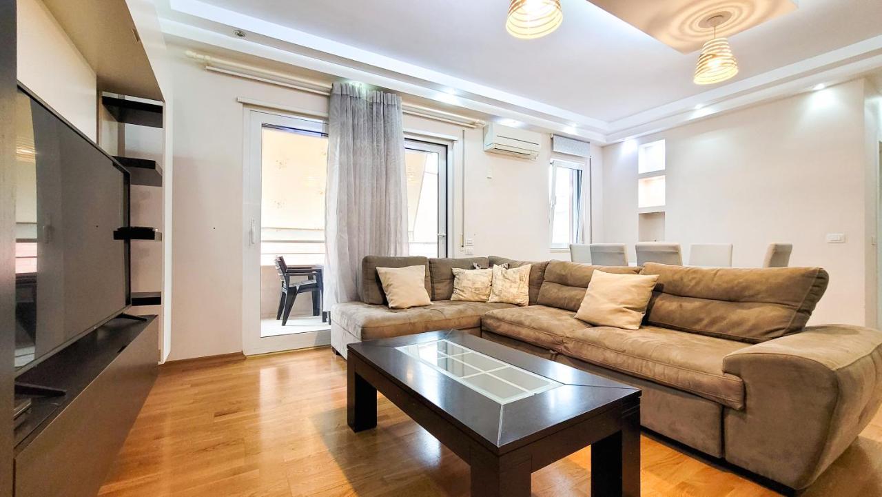 Quiet Apartment Near Tirana Lake Exterior photo
